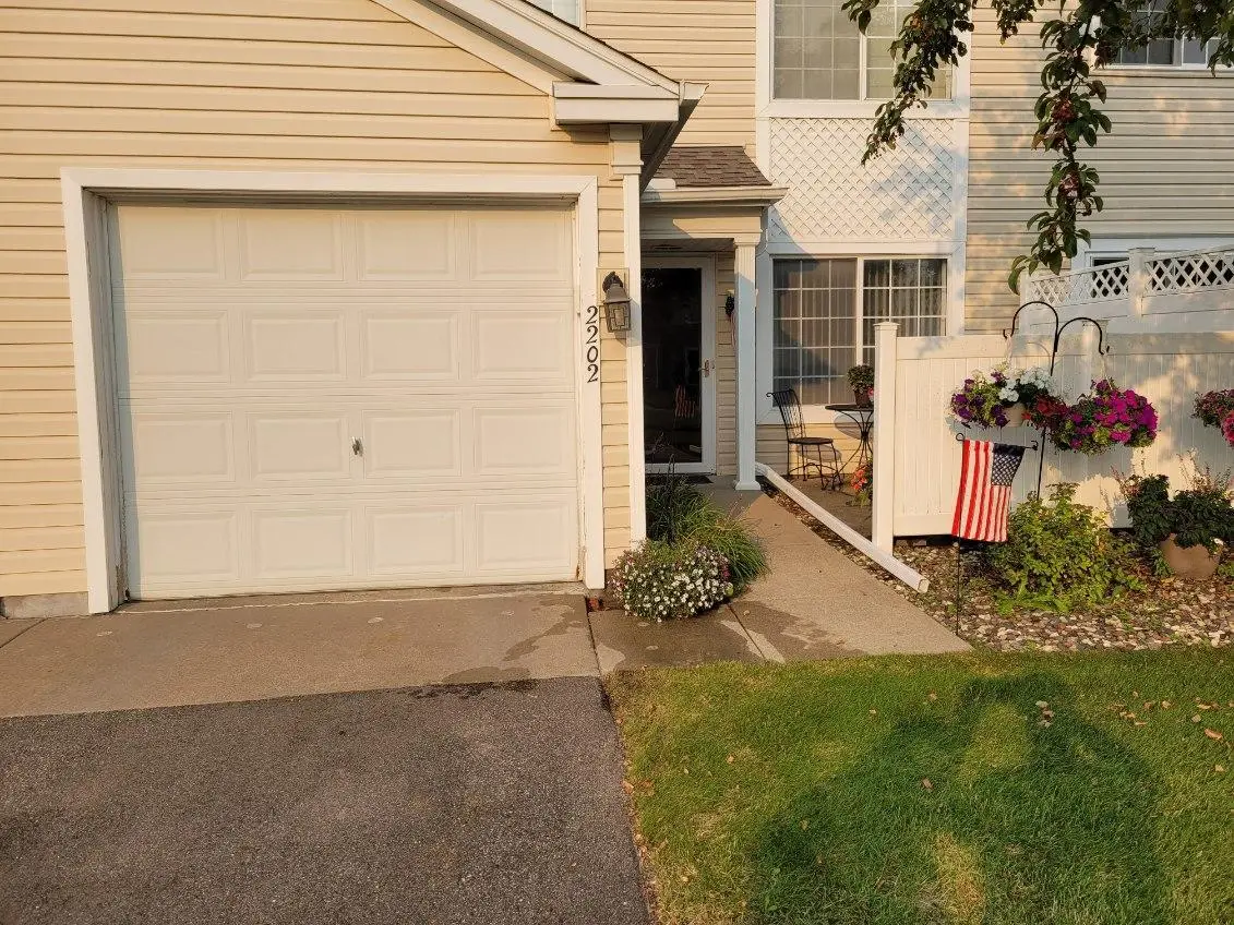1833 Southcross Drive W #2202, Burnsville, MN 55306 - #1
