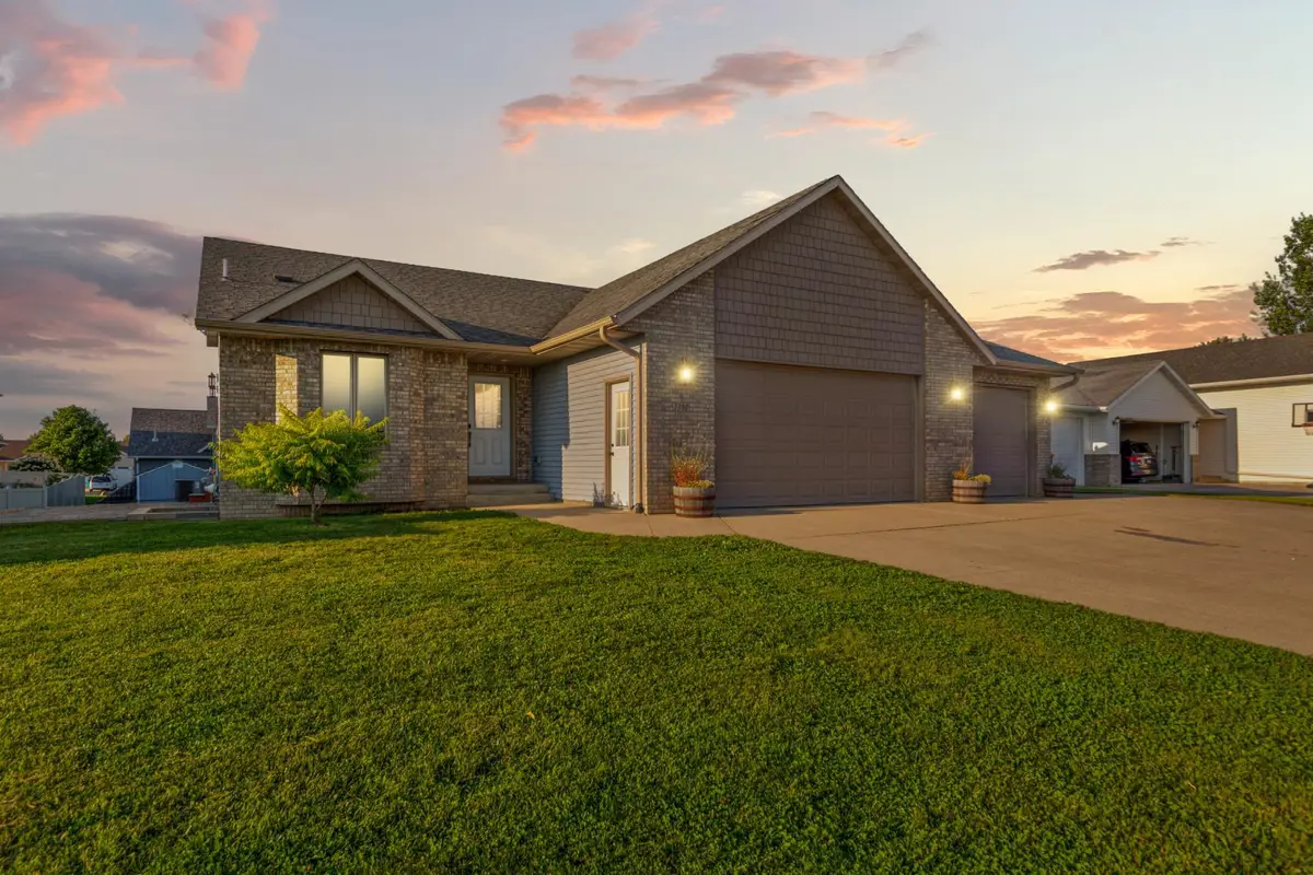 1390 18th Street Se, Owatonna, MN 55060 - #1