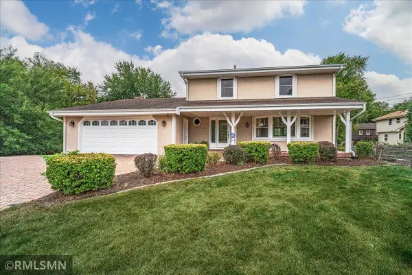 5617 29th Avenue N, Minneapolis, MN 55422