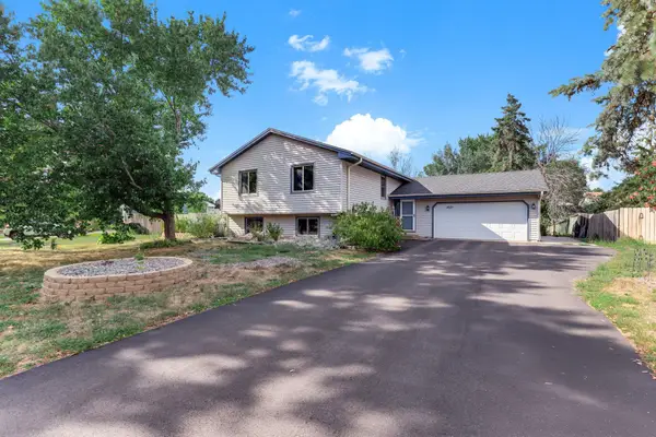 1631 130th Avenue Ne, Blaine, MN 55449