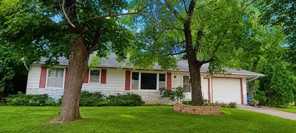 11333 Xavis Street Nw, Coon Rapids, MN 55433