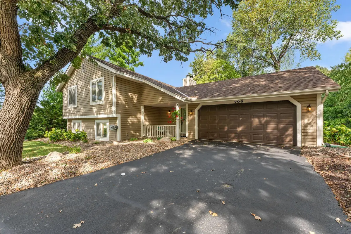 900 Lacota Lane, Burnsville, MN 55337 - #1