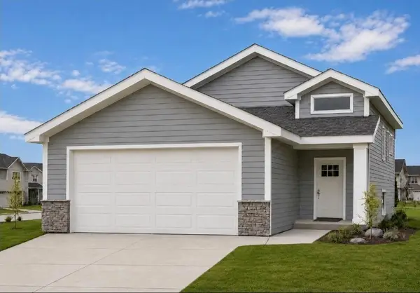 6731 66th Avenue S, Horace, ND 58047