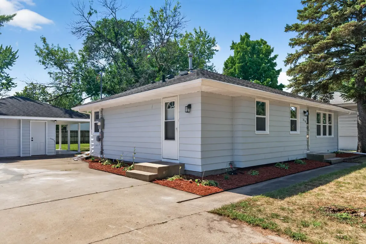 2940 115th Avenue Nw, Coon Rapids, MN 55433 - #1