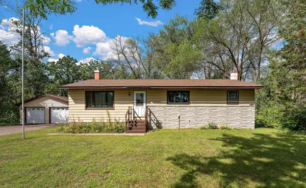 28564 Zurich Street Ne, North Branch, MN 55056