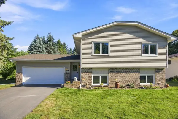 1530 Lois Drive, Shoreview, MN 55126