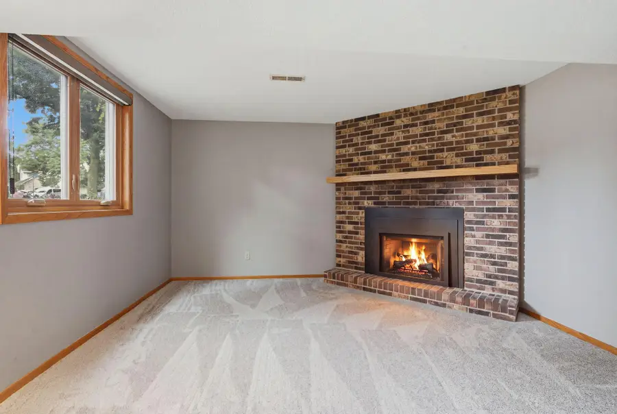 2704 13th Avenue Nw, Willmar, MN 56201 - #2