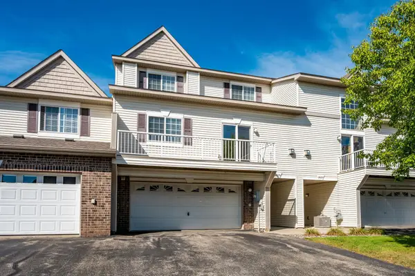 18275 Kerrville Trail #402, Lakeville, MN 55044