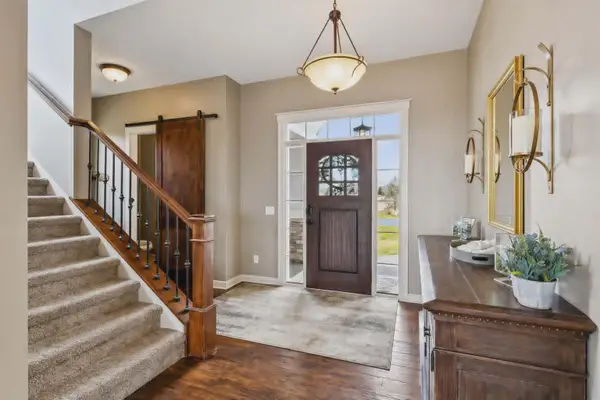 7792 Prairie Grass Pass, Prior Lake, MN 55372