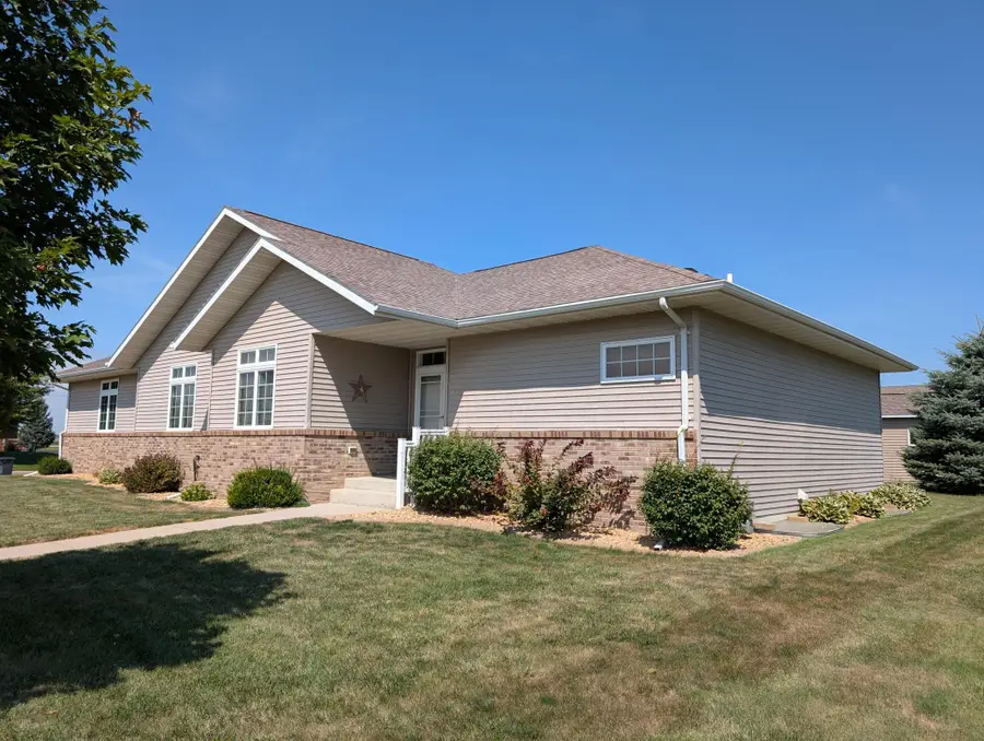 501 Mercedes Drive, Marshall, MN 56258 - #2