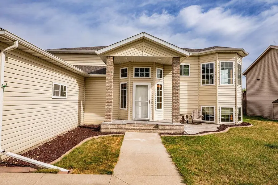 938 Parkway Drive, West Fargo, ND 58078 - #2