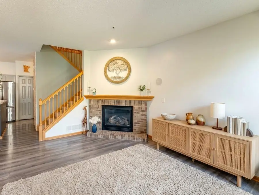 1586 Woodlynn Avenue #2, Saint Paul, MN 55109 - #2