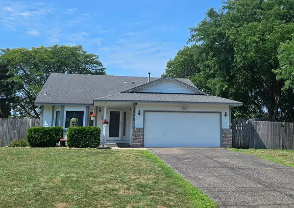 13778 Swallow Street Nw, Andover, MN 55304