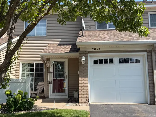 691 85th Lane Nw #2, Coon Rapids, MN 55433