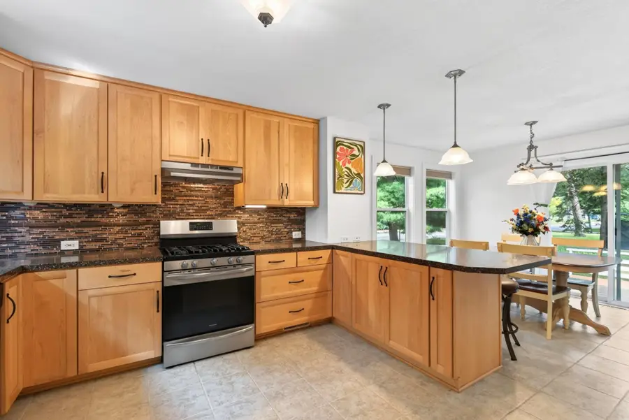 2577 County Road H W, New Brighton, MN 55112 - #3