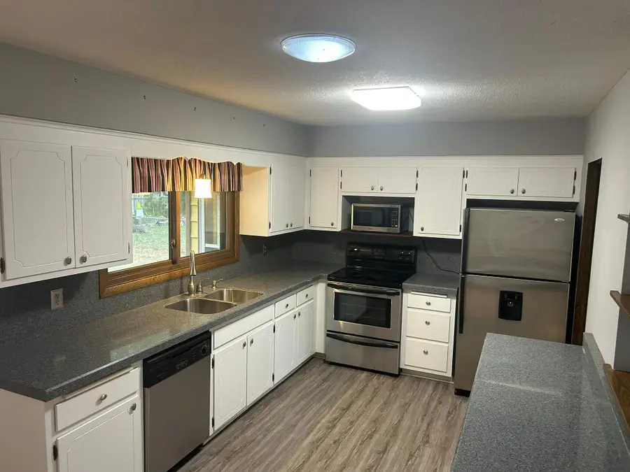 8514 85th Street S, Cottage Grove, MN 55016 - #3