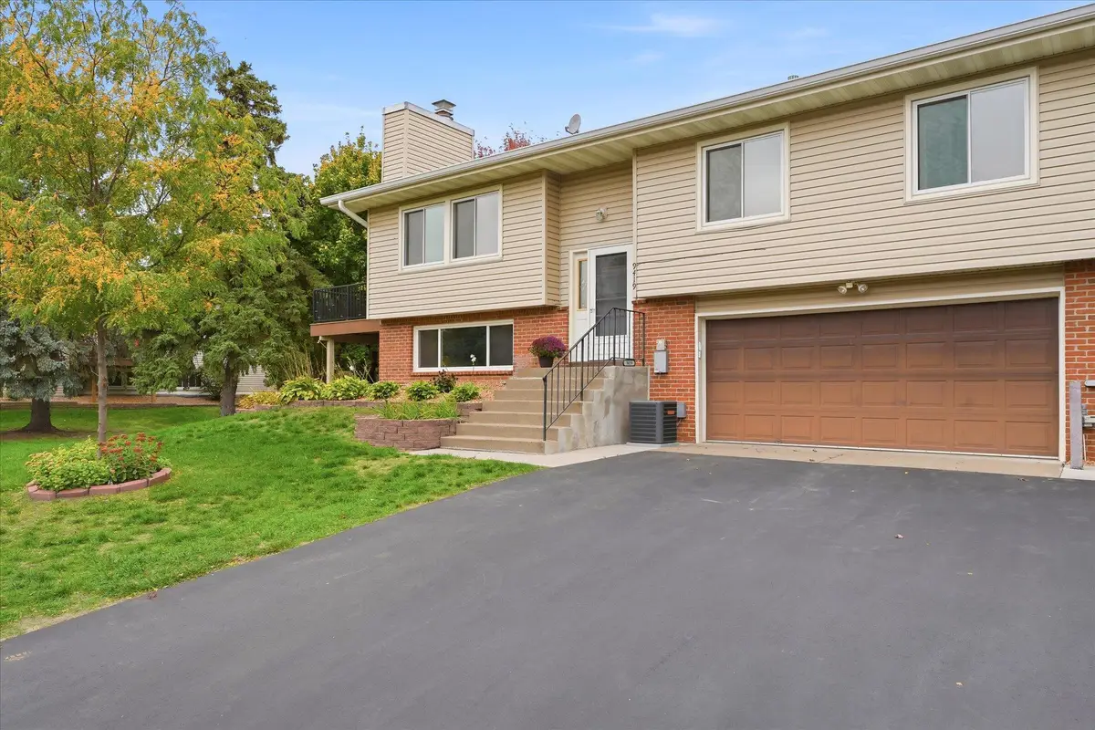 9419 Tyler Street Ne, Blaine, MN 55434 - #1