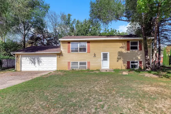 4383 Garden Trail, Eagan, MN 55123