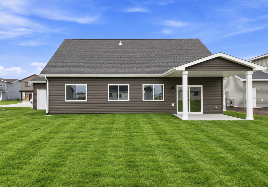 6281 86th Avenue S, Horace, ND 58047 - #3