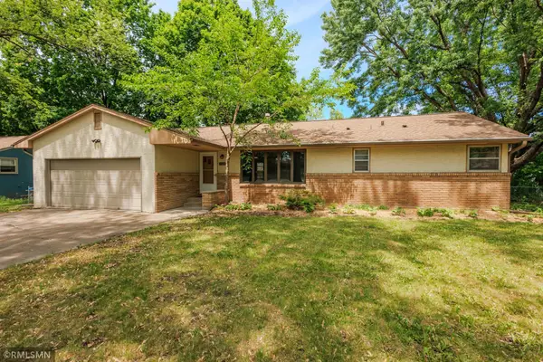 8324 62nd Avenue N, Brooklyn Park, MN 55428