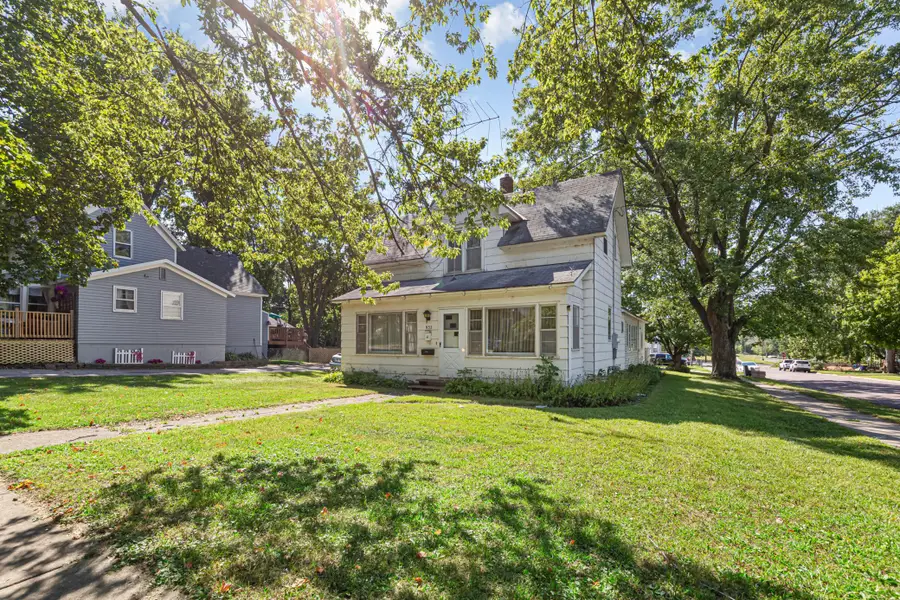 932 3rd Avenue Nw, Faribault, MN 55021 - #2