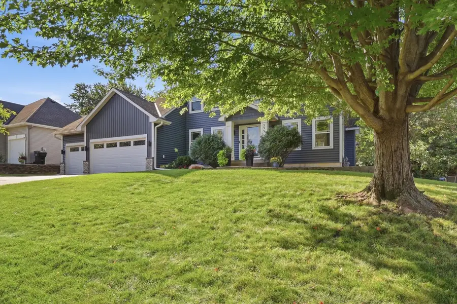 555 White Pine Way, Eagan, MN 55123 - #2