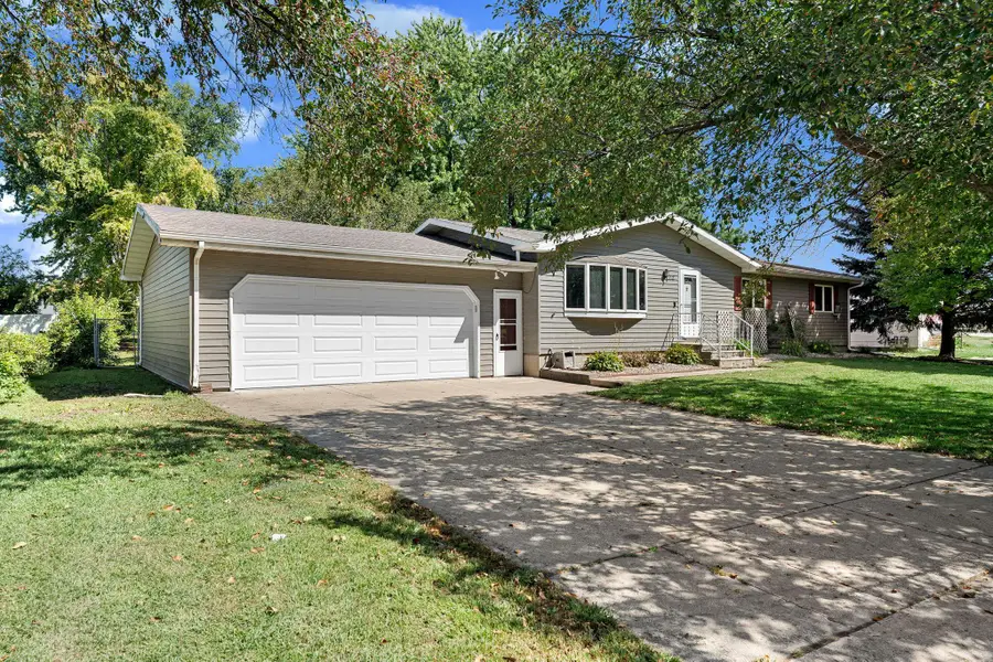 112 13th Avenue Nw, Waseca, MN 56093 - #2