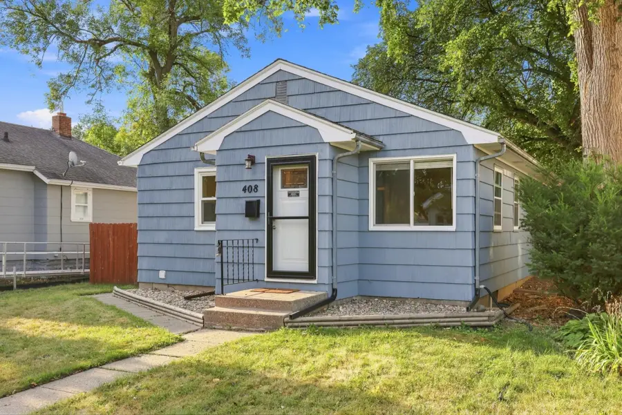 408 15th Avenue S, Fargo, ND 58103 - #3
