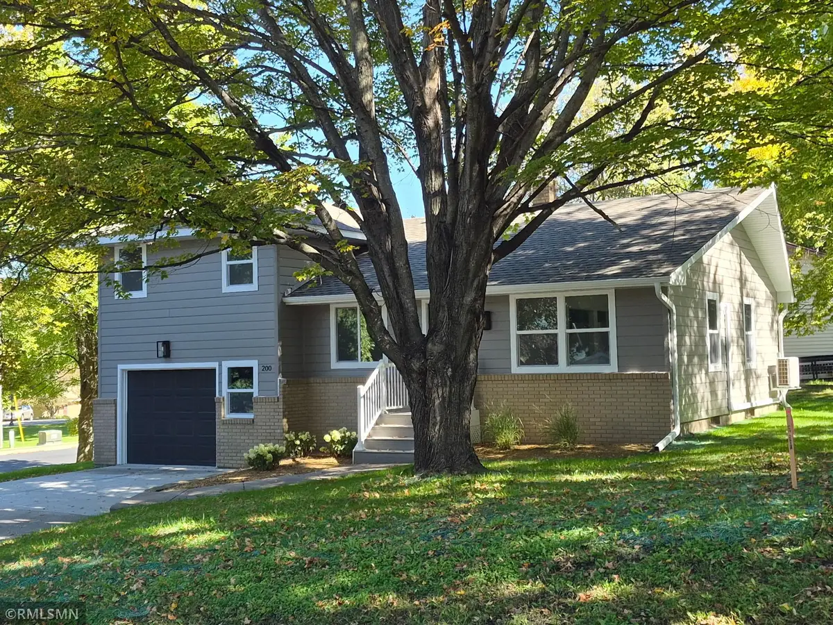200 6th Avenue S, Buffalo, MN 55313 - #1