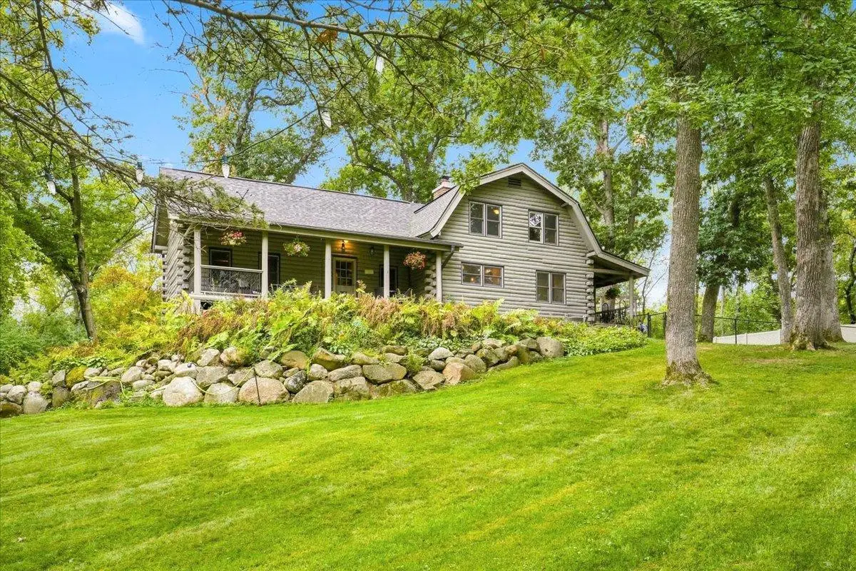136 County Road E, Houlton, WI 54082 - #1