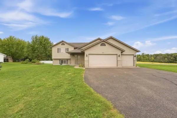 619 Nelson Lane, Center City, MN 55012
