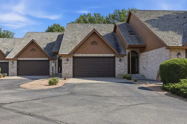 1201 Golf Course Road #203, Monticello, MN 55362
