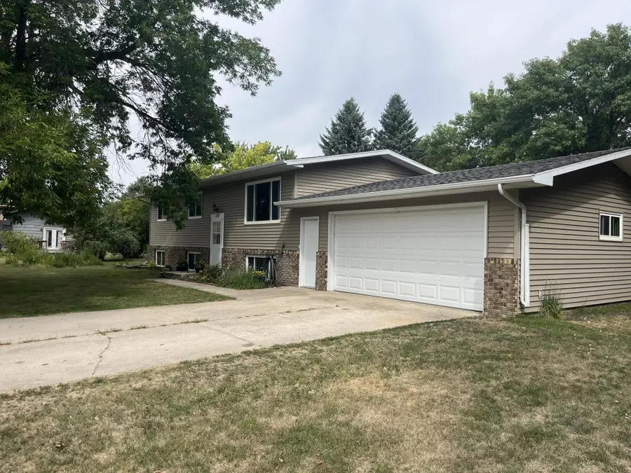 519 1st Avenue Se, Rothsay, MN 56579 - #2