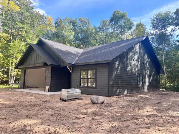 7919 Golf Estates Drive, Pequot Lakes, MN 56472