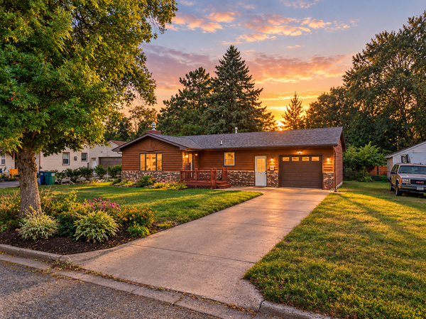 613 S Litchfield Avenue, Litchfield, MN 55355