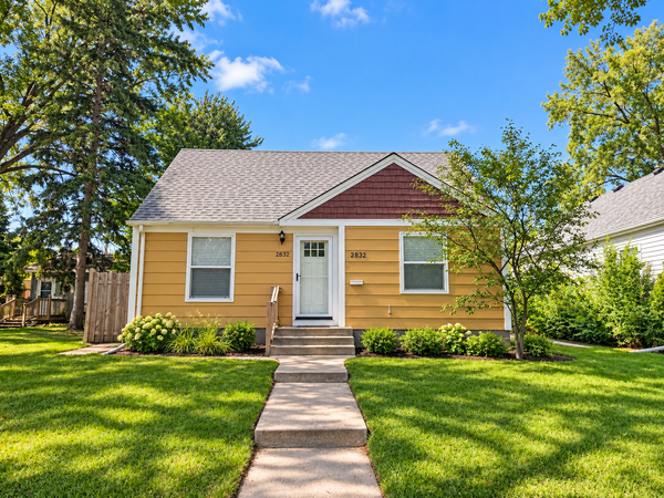 2832 Florida Avenue S, Saint Louis Park, MN 55426