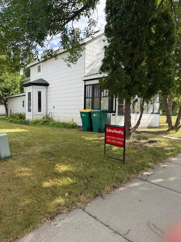 311 E 4th Street, Crookston, MN 56716