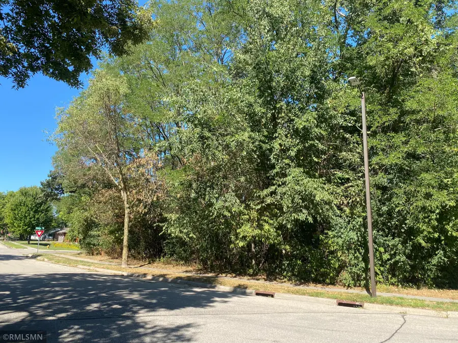 1713 Siewert St, Red Wing, MN 55066 - #3