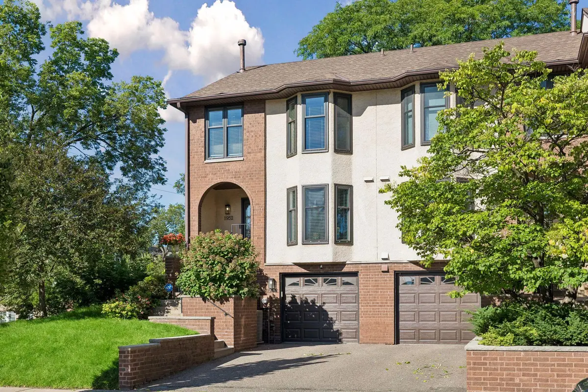 1952 Dupont Avenue S, Minneapolis, MN 55403 - #1