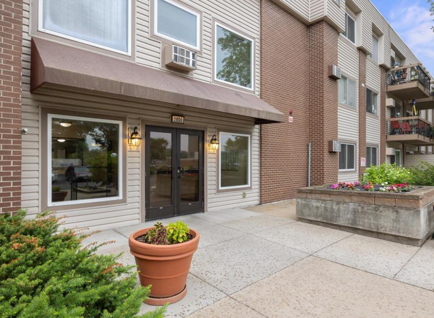 2800 Hillsboro Avenue N #112, New Hope, MN 55427 - #2