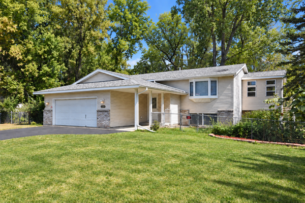 5506 Prospect Avenue, White Bear Lake, MN 55110