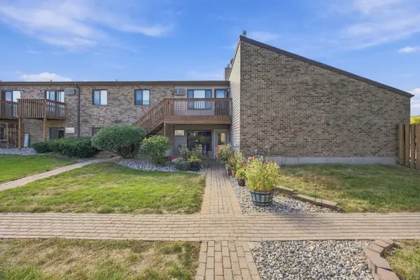 1530 35th Street S #A-101, Fargo, ND 58103