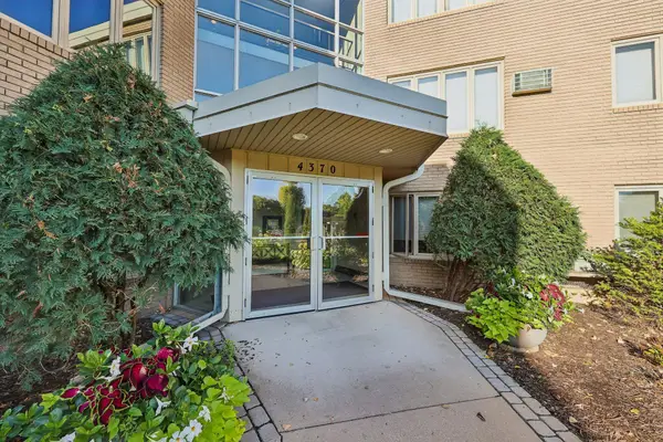 4370 Brookside Court #320, Edina, MN 55436