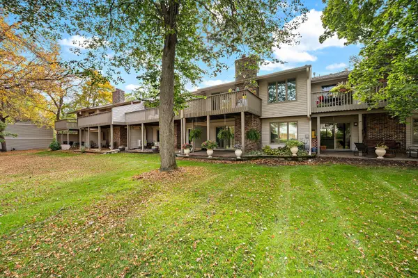 6304 Red Fox Lane, Edina, MN 55436