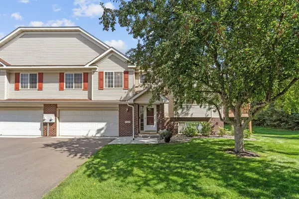15642 Chasewood Court, Rosemount, MN 55068