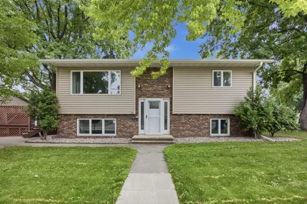1211 Hall Avenue, Breckenridge, MN 56520