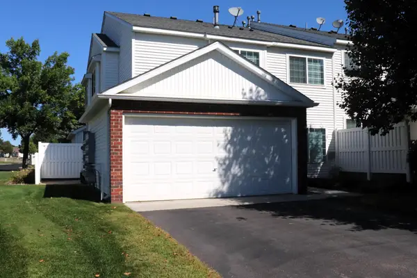 15744 Flackwood Avenue #152, Apple Valley, MN 55124