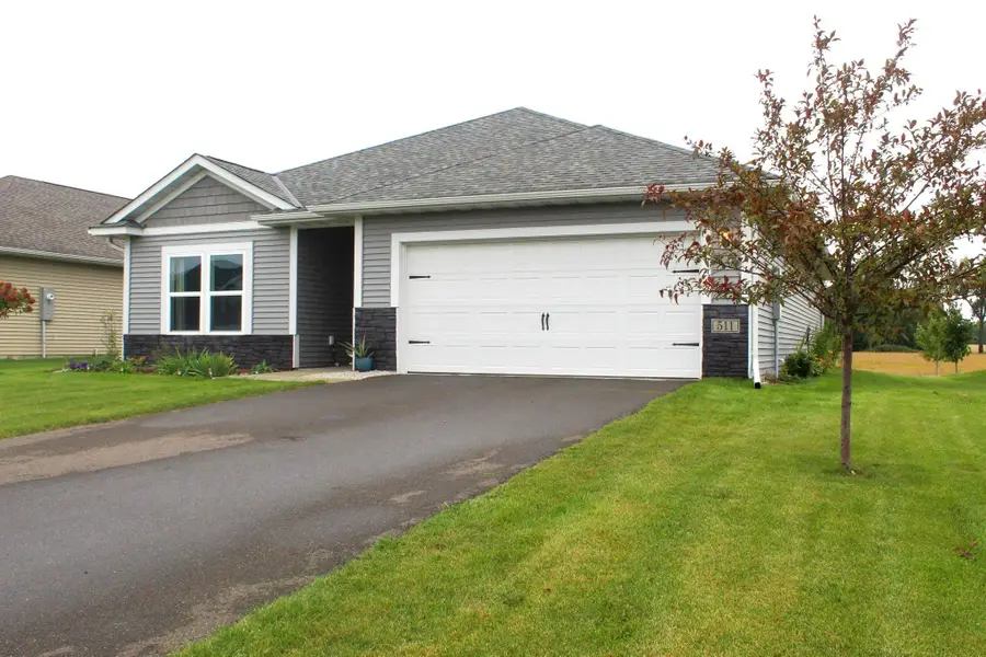 511 Valley Drive W, Annandale, MN 55302 - #2