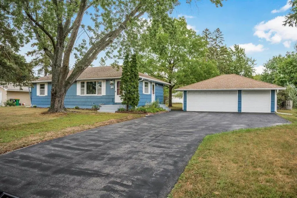 7208 Florida Avenue N, Brooklyn Park, MN 55428 - #1