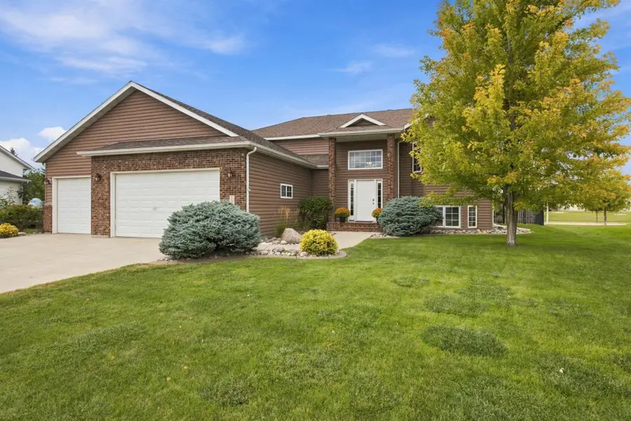 1840 35th Street Circle S, Moorhead, MN 56560 - #2